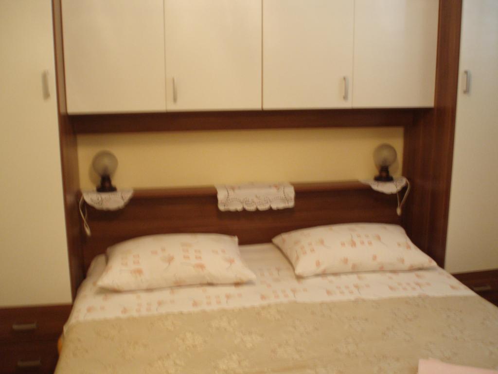 Stone House Gregov Hotel Lumbarda Quarto foto
